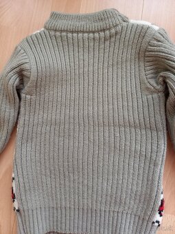 Teplý svetrík s autíčkami 98 - 2