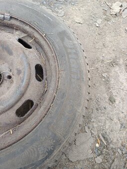 Predám zimné pneumatiky Hankook na diskoch - 2
