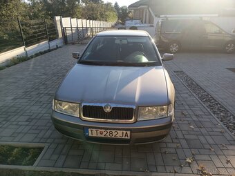 Škoda Octavia - 2