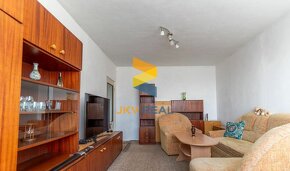 JKV REAL / Predaj 3 - izbového bytu vhodného na rekonštrukci - 2