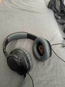 Predám JBL Quantum 100 - 2