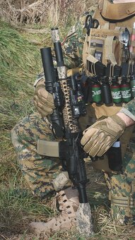 Predám airsoft Granátomet E&C Celokovový 40mm M203 - 2