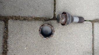 Bezpečnostné skrutky,,,Volvo - 2