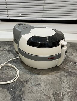 Tefal FZ 700038 ActiFry Teplovzdušná fritéza - 2