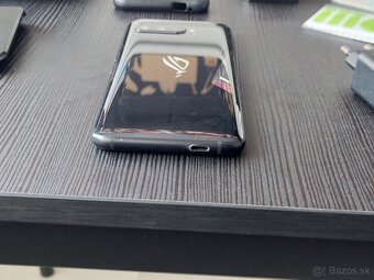 Asus ROG phone 3 - 2