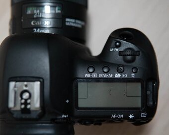 Canon 5d Mark IV - 2