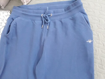 Predám pánske tepláky zn. Gant, XL - 2