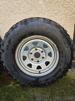 235/70/r16 - 2