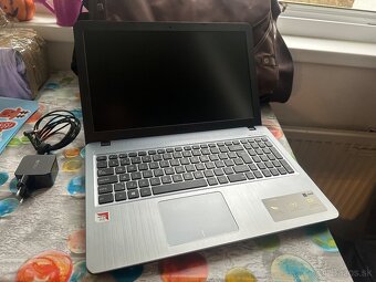 Asus VivoBook 15 - 2