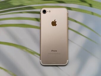 Predám IPhone 7 GOLD 64gb - 2