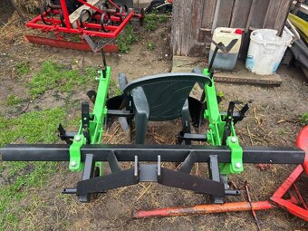 Predám 3 riadkovú plecku na kukurici a zeleninu - 2