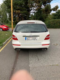 Mercedes R 300d 4 MATÍC - 2