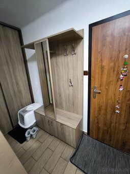 Vešiaková stena - 2