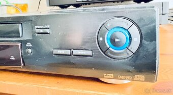 Kenwood DVD player - 2