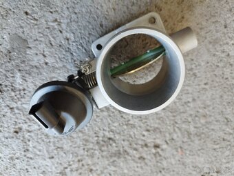 Škrtiaca klapka hyundai / kia 2.0 CRDI - 2