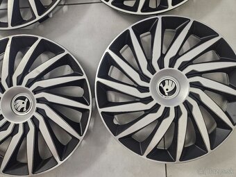 Nové Puklice Škoda R15 - 2