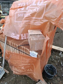 Predam tehlu heluz simbolicka cena - 2