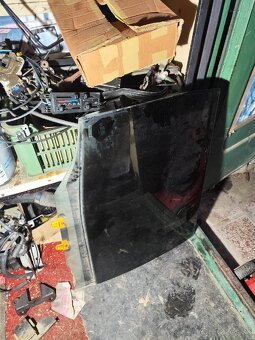 Sklá na Nissan Terrano - 2