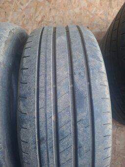 205/55 r16 goodyear - 2