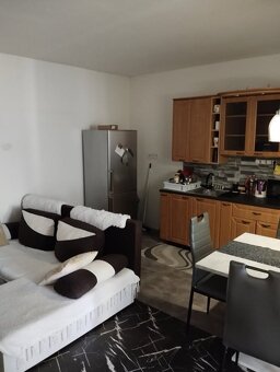 Na prenájom rodinný dom Zbehy za skvelú cenu 650 eur - 2