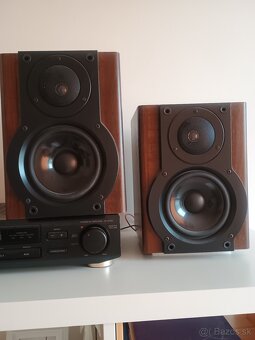 Regalové reproduktory - 2