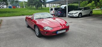 Jaguar XK8 V8 Convertible - 2
