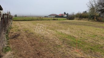 Pozemok na výstavbu RD - 2