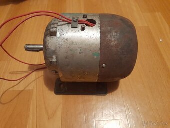 Predám jednofázový elektromotor 220 V, 1400 ot.,1,3 A. - 2