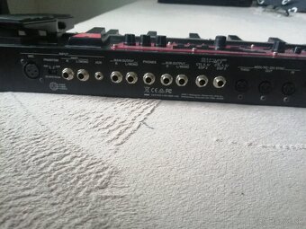 Boss RC 300 looper s manuálom - 2