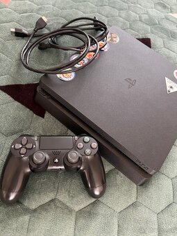 playstation 4 - 2