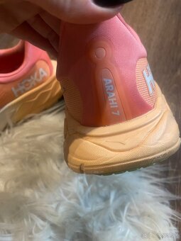 Hoka damske 38 Arahi 7 - 2