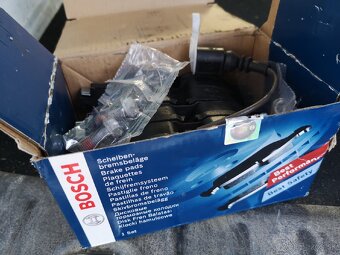 Brzdové platničky Bosch Predné VW AUDI Škoda - 2