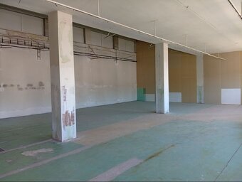 Komerčné priestory, Trenčíne, Za mostami. - 2