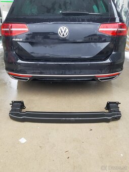 Zadná výstuha pre passat B8 - 2