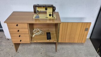 Predám stolový šijací stroj značky Veritas - 2