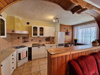 PREDAJ veľký 5izbový RD Dolné Vestenice - 2