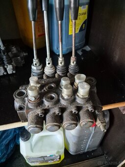 Predam hydraulicky rozvadzac na malotraktorrozvadzace - 2