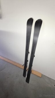 Lyže a lyžiarky - 2