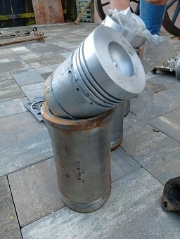 Zetor 4011 náhradné diely - 2