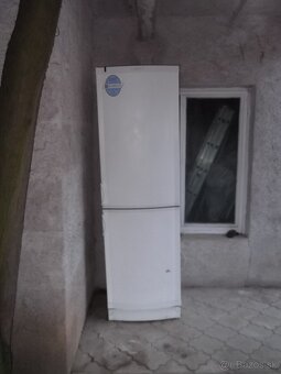 Chladnička s mrazničkou - 2