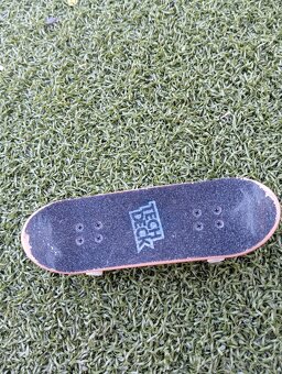 Skateboard - 2