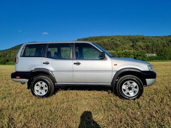 NISSAN TERRANO 2,7Td .. Top stav ... - 2