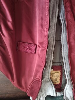 Bombera s kapucňou Alpha Industries - 2