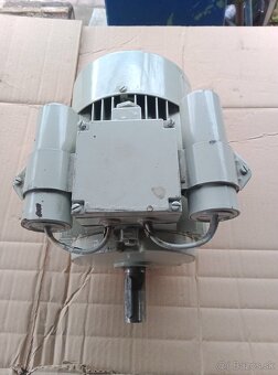 Petkovy elektromotor 0.7kw - 2