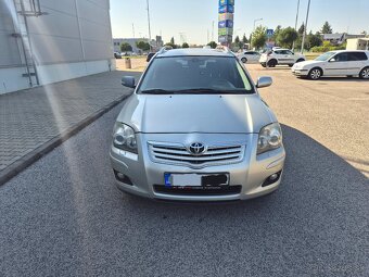 Predám Toyota avensis Combi Faclieft 2.2D D4 110kw r.v.2007 - 2