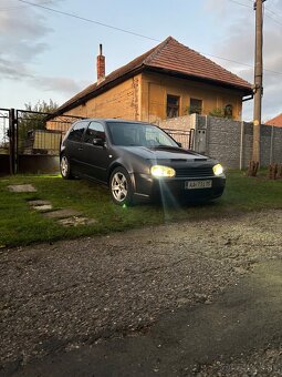 Predám golf 4 1.9 tdi 66kw agr  STK Ek do 10.2026Je na ňom - 2