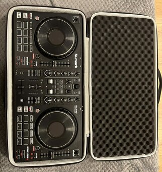 DJ kontroller numark mixtrack platinum FX - 2
