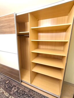 Šatníková skriňa - 2