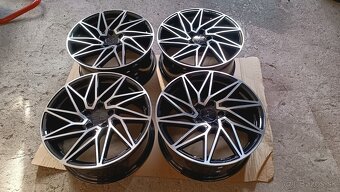 R18 5x112 mm ALU disky čierne MAM (KESKIN) - 2