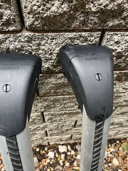 Predám strešné nosiče Volvo (originál) - 2